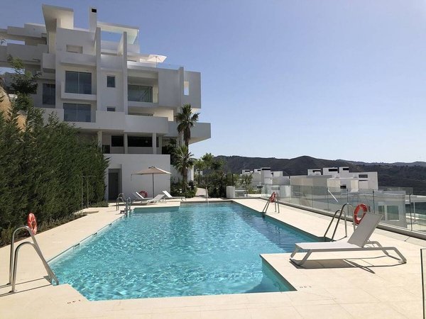 Holiday home in Ojén from £348 per night