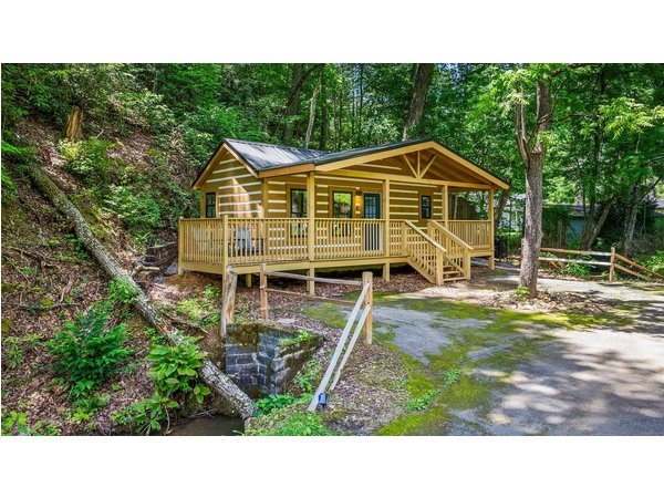 Holiday apartment in Sevier County from £105 per night