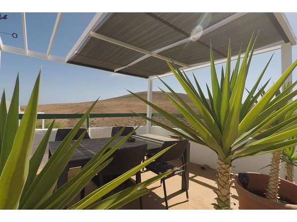 Holiday home in La Oliva from £57 per night