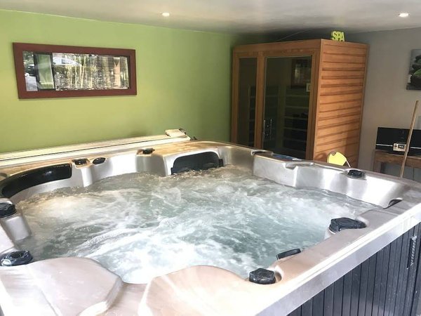 Holiday home in Lannebert from £57 per night