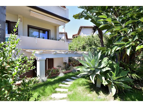 Holiday home in Tortolì from £79 per night