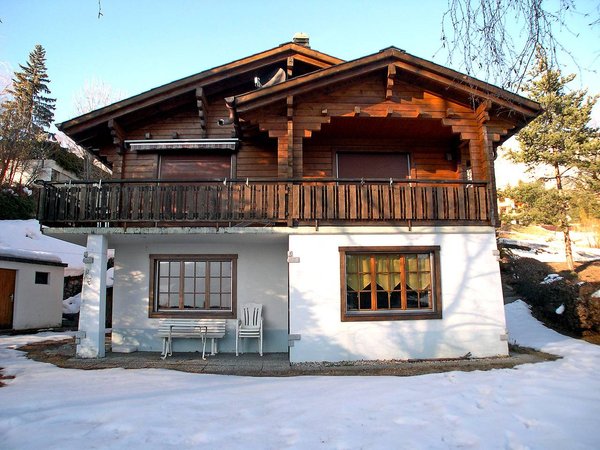 Holiday apartment in Leytron from £64 per night