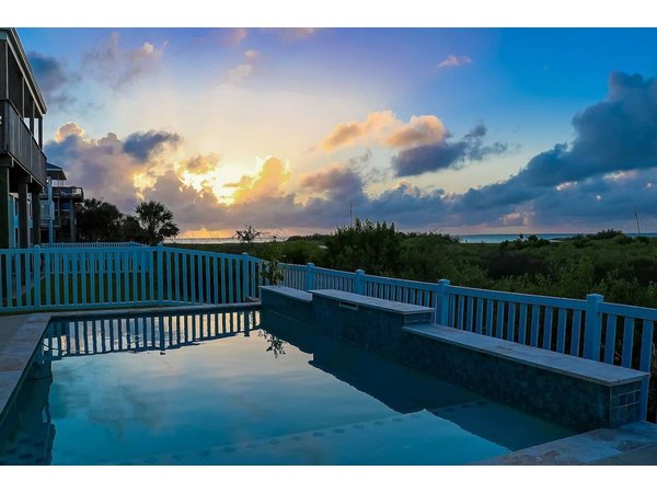 Holiday home in Galveston from £401 per night