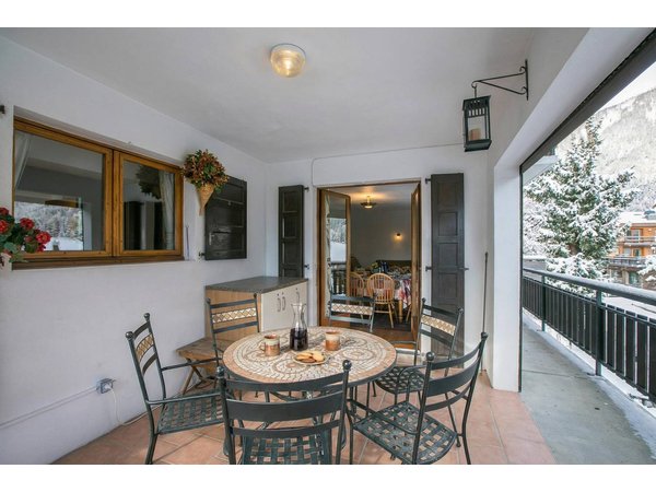 Holiday apartment in Rhone-Alps from £138 per night