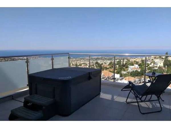 Holiday apartment in Peyia from £105 per night