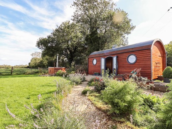 Holiday home in Oxfordshire from £85 per night