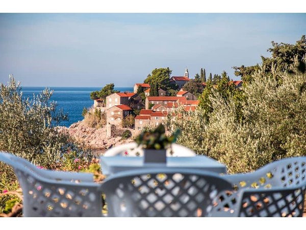 Holiday apartment in Opština Budva from £96 per night