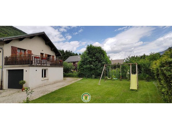 Holiday home in Isère from £52 per night