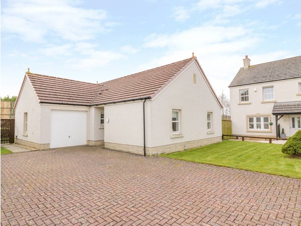 Holiday home in Ayr from £80 per night