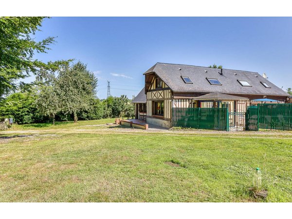 Holiday home in Manéglise from £57 per night