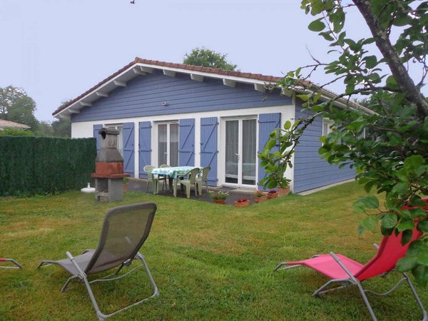 Holiday home in Landes from £57 per night