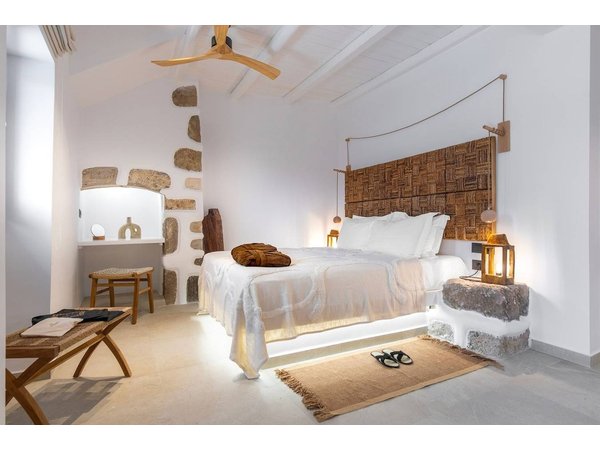 Holiday home in Milos from £104 per night