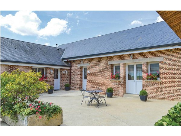 Holiday home in Somme from £52 per night