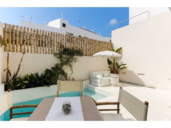 Holiday home in Menorca from £480 per night