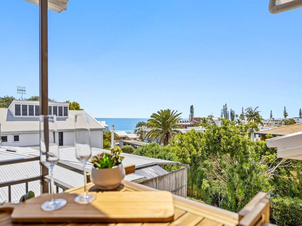 Holiday apartment in Sunshine Coast from £160 per night
