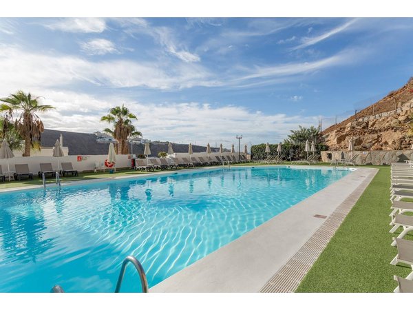 Holiday home in Mogán from £52 per night