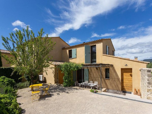 Holiday home in Vaucluse from £246 per night