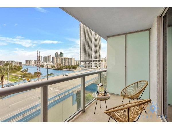 Holiday apartment in Broward County from £113 per night