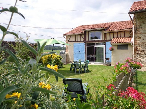 Holiday home in Landes from £52 per night