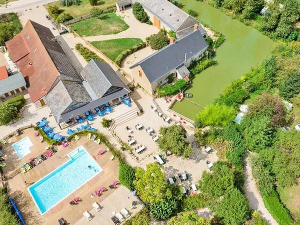 Camping in Seillac from £32 per night