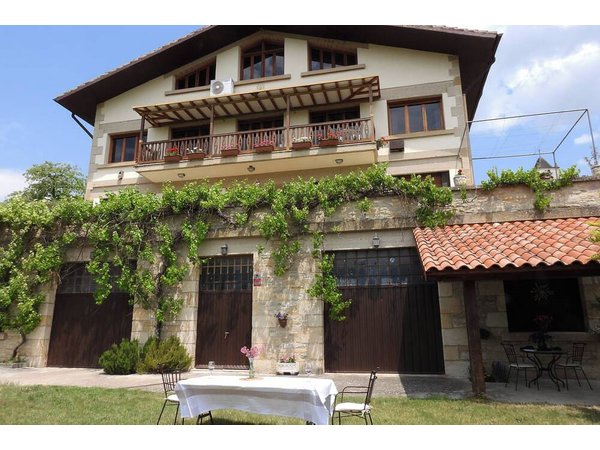 Holiday home in Álava from £121 per night