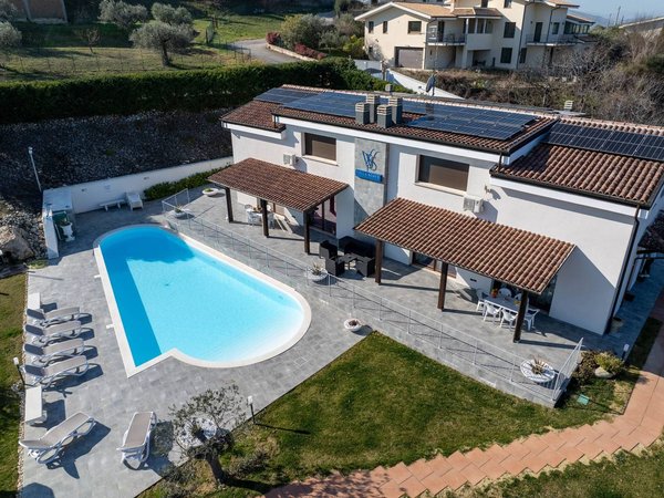 Holiday apartment in Pescara Province from £50 per night
