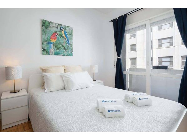 Holiday apartment in Porto from £184 per night