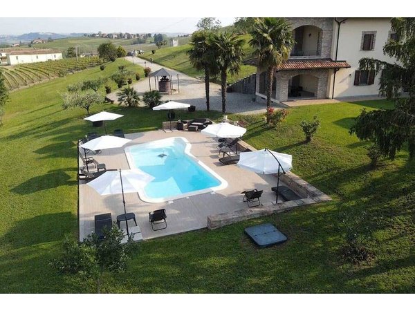 Holiday home in Langhe from £914 per night