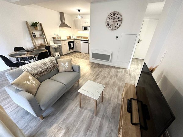 Holiday home in Dax from £57 per night