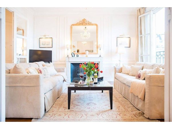 Holiday apartment in Paris from £1489 per night