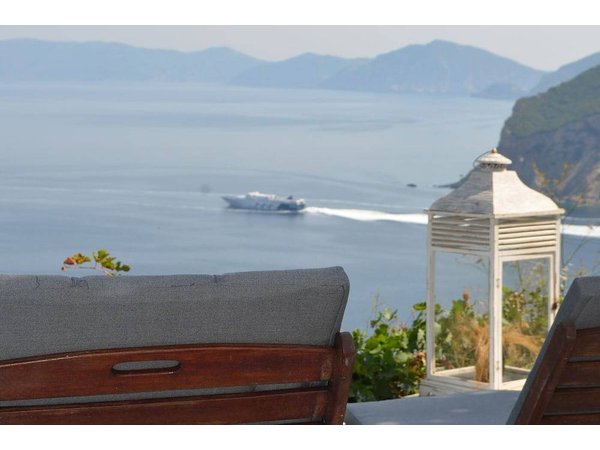 Holiday home in Skopelos from £115 per night