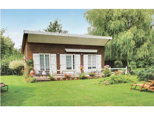 Holiday home in Dimont from £52 per night