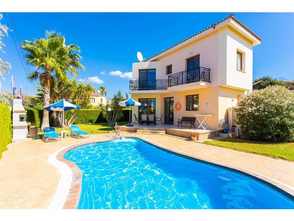 Holiday home in Dasoudi Beach from £147 per night