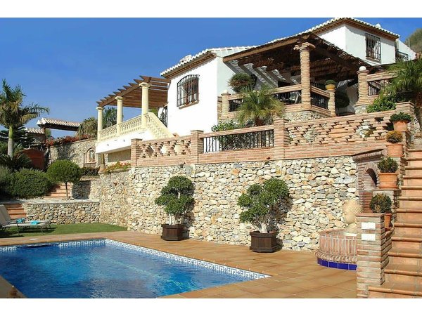Holiday home in Axarquía from £363 per night