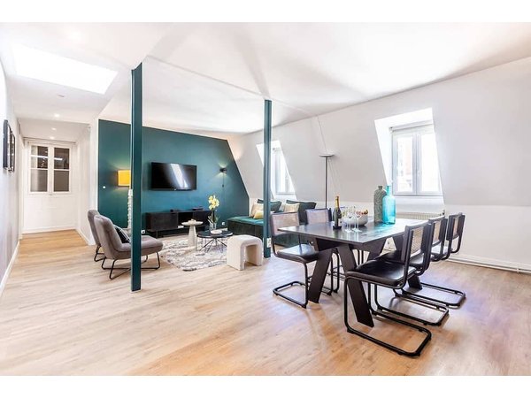 Holiday apartment in Paris from £1251 per night