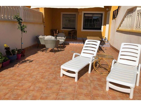Holiday home in Elche from £50 per night