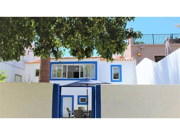 Holiday home in Lagoa from £139 per night
