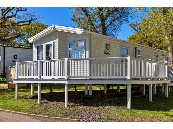 Camping in Calbourne from £108 per night