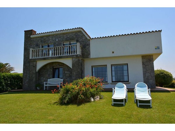 Holiday home in Miengo from £222 per night