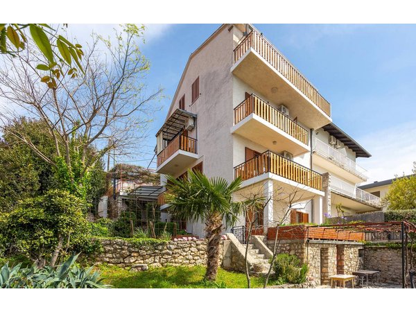 Holiday apartment in Dramalj from £33 per night