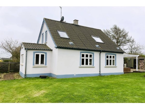 Holiday home in Humble from £47 per night