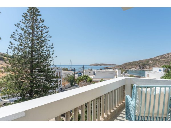 Holiday apartment in Milos from £180 per night