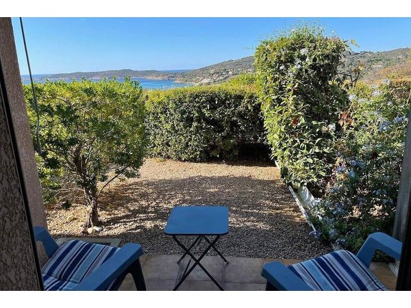Holiday apartment in Cargèse from £71 per night