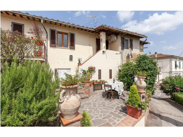 Holiday home in Palaia from £38 per night