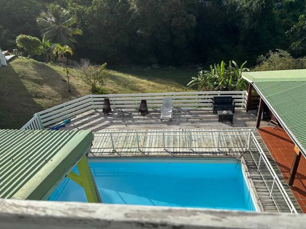 Holiday apartment in Le Gosier from £140 per night