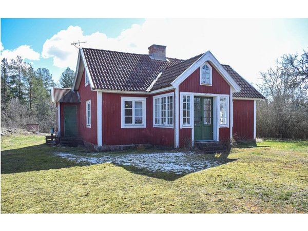 Holiday home in Högsby from £25 per night