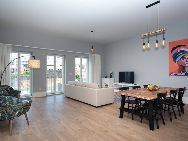 Holiday apartment in Porto from £270 per night