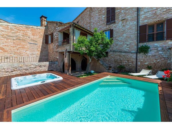 Holiday home in Spello from £441 per night