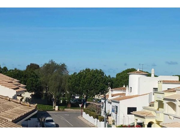 Holiday apartment in Alvor from £161 per night