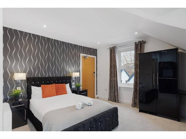 Holiday apartment in Oxford from £99 per night